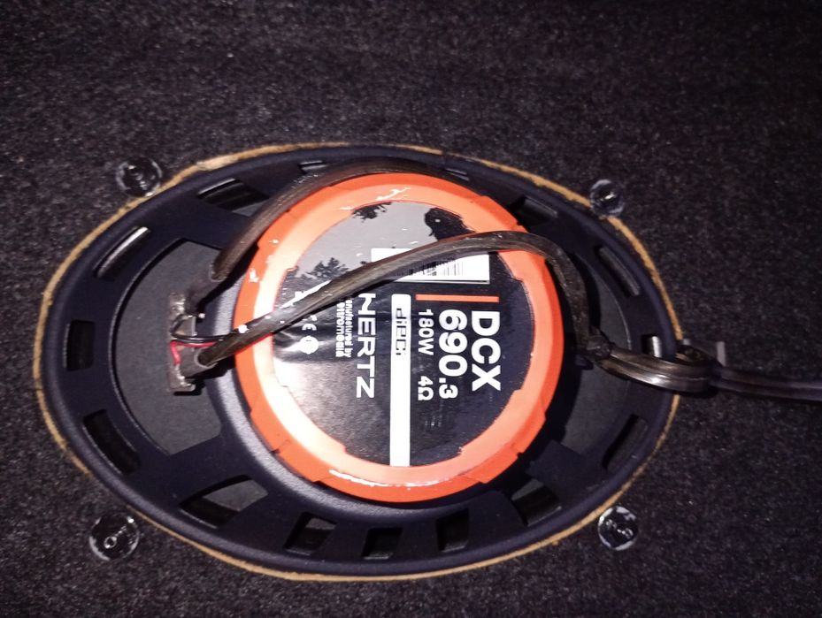 Colunas de som  hertz