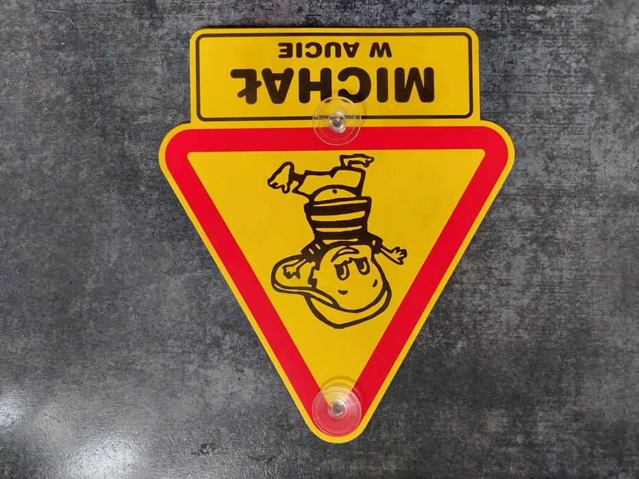 Tabliczka imienna do samochodu