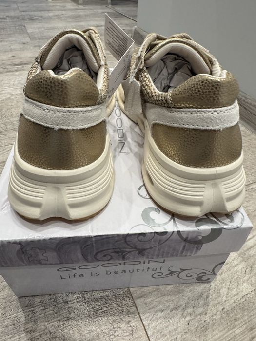 Adidasy goodin 40
