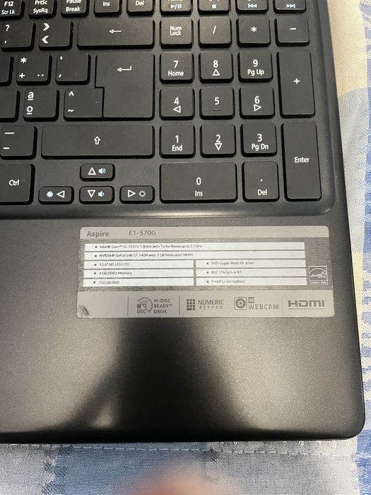 Portátil Acer Aspire E1-570G