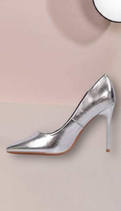 Туфлі жіночі, сріблястого кольору