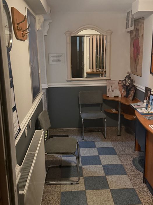 Wynajmę lokal/pomieszczenia  pod usługi