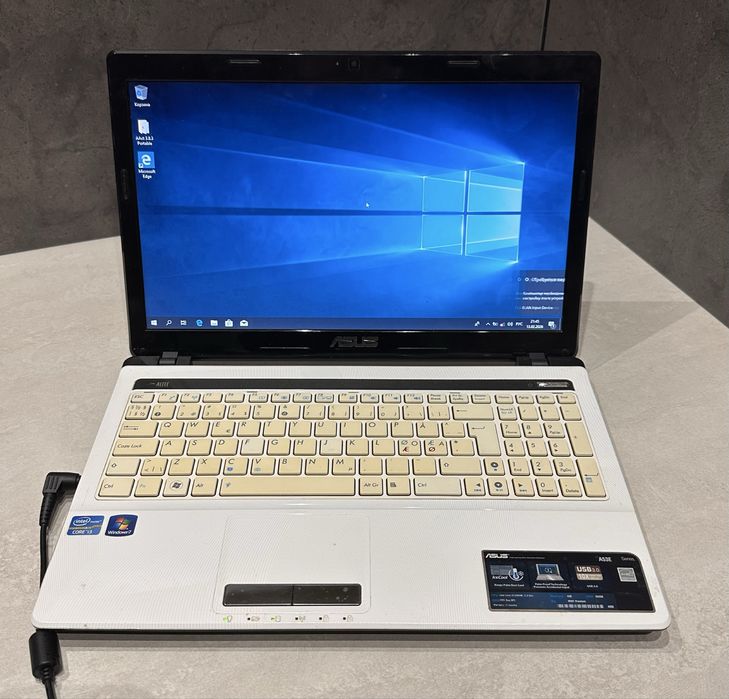 Ноутбук Asus A53E 15.6" 4GB RAM/720GB HDD i3-2! N3369
