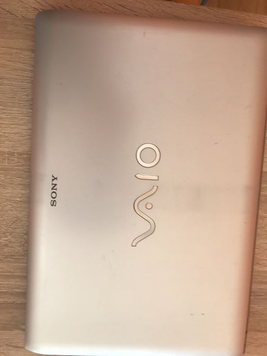 Sony vaio laptop w bardzo dobrym stanie