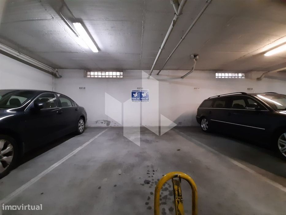 Garage for Rent in Tondela and Nandufe, Tondela