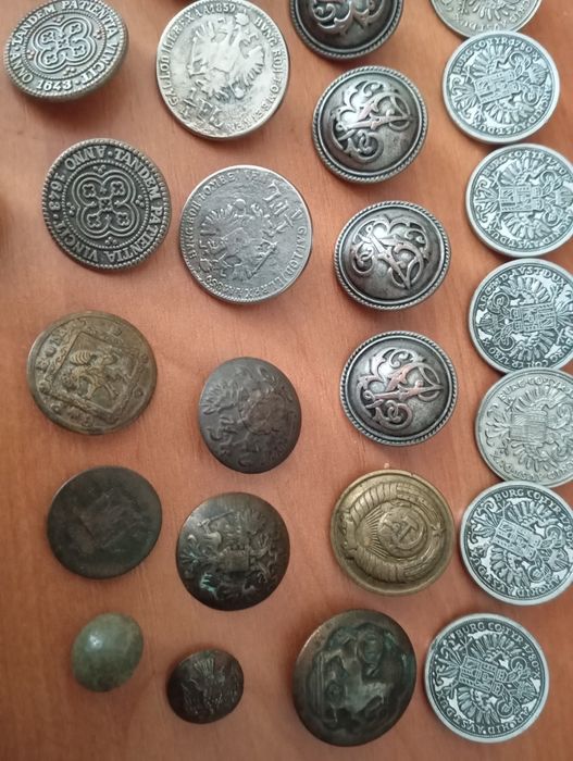Гудзики на одяг інше (ссср)
