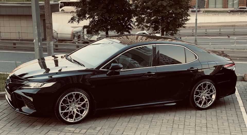 Диски R17 5x114.3 Kia Hyundai Mitsubushi Mazda Toyota Lexus FlowForm