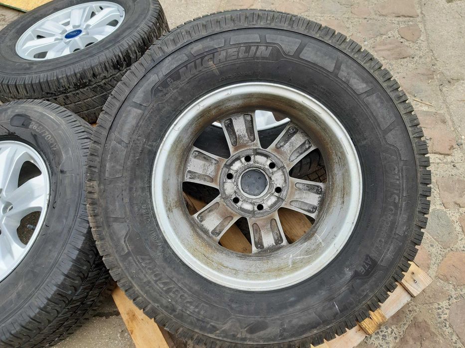 Felga Ford F-150 F150 17" stan felgi opony Michelin 2023 komplet