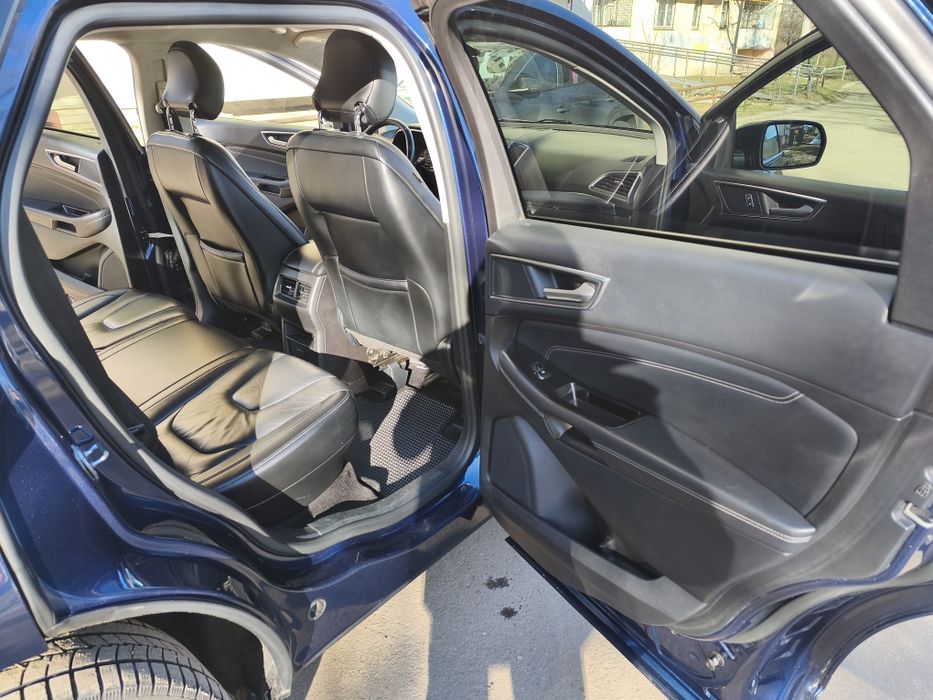 Продам Ford edge