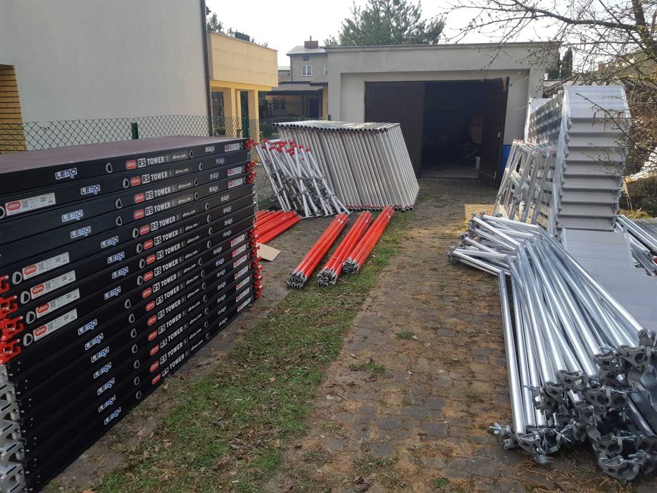 Rusztowanie jezdne, aluminiowe ze schodami - Altrex 5300 - Nowe