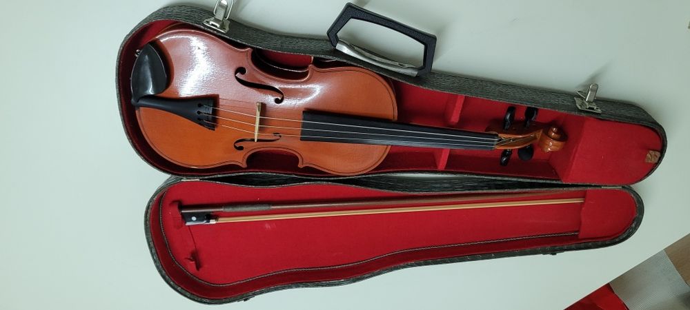 Violino ( brinquedo)510135645253160961