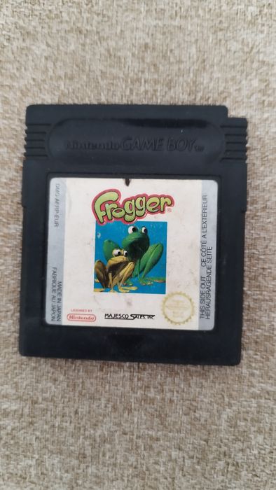 Cassetes Pokémon red, entre outros, para game Boy color