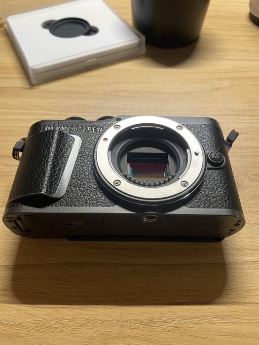 Aparat Olympus PEN E-PL10 obiektyw 14-42mm + 40-150mm + zestaw