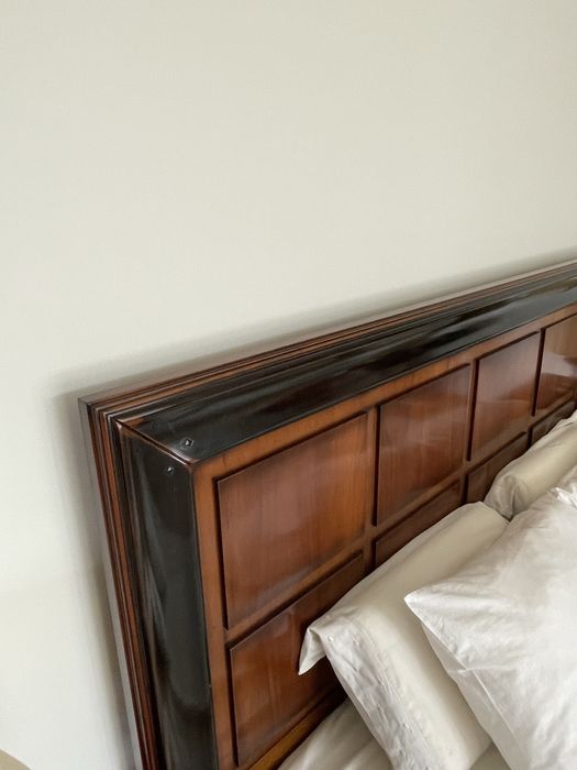 Cama de Casal e Mesas de Cabeceira