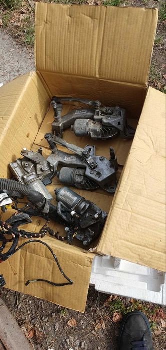 Моторчик стеклоочистителя  Mercedes W221, C216 A2218204342 A2218204442