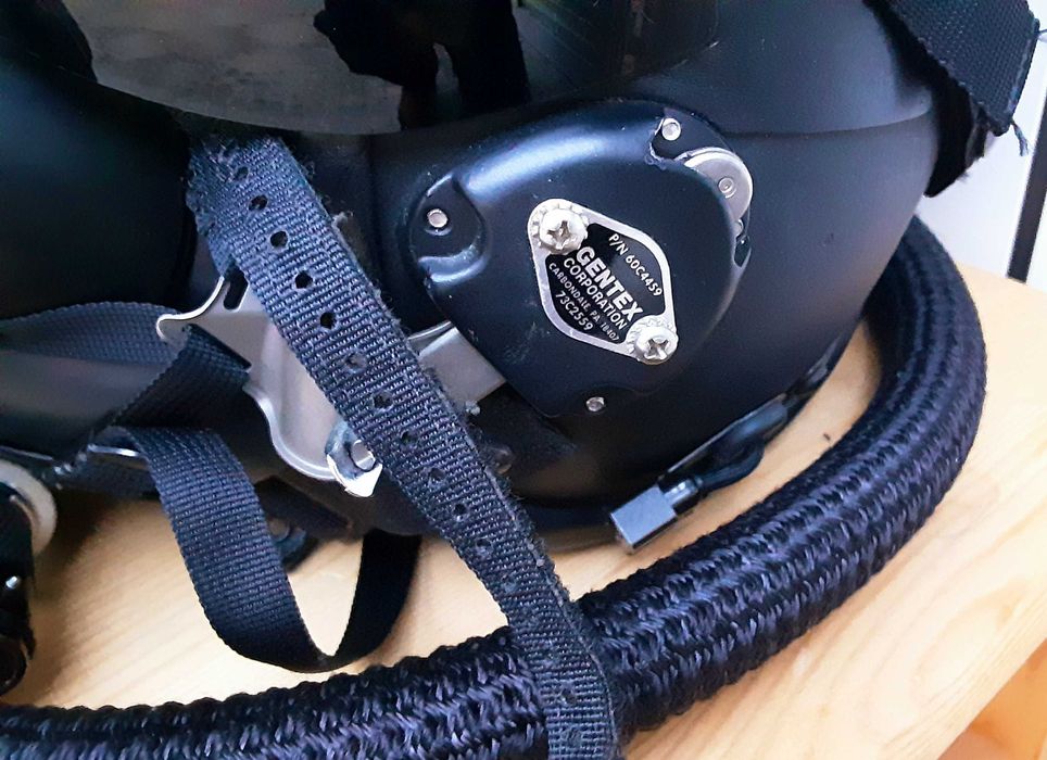 Capacete Militar Gentex + Máscara Oxigénio MBU-20/P + Fato Voo - 950€