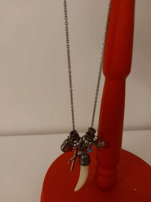 Colar comprido prateado