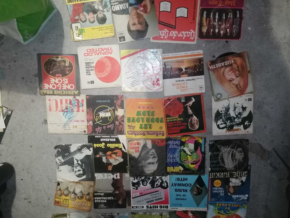 56 mini vinils bom estado