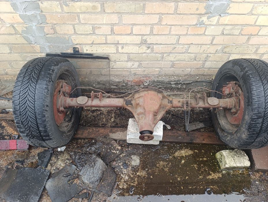 Міст вольво 240 без люфтів