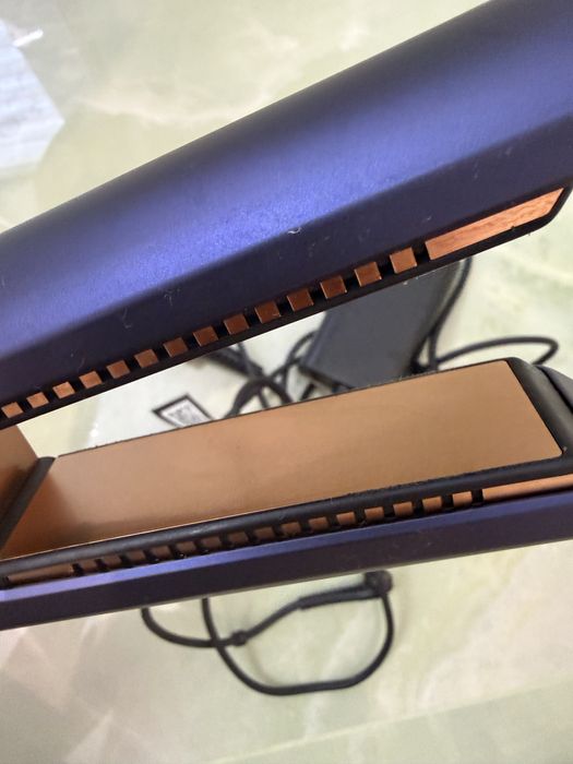 Dyson утюжок , плойка