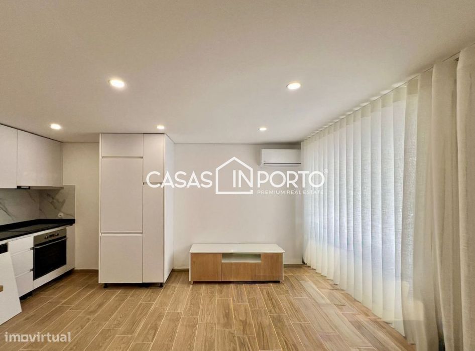 Moradia Triplex T2 com Terraço - Junto à Lapa, Porto