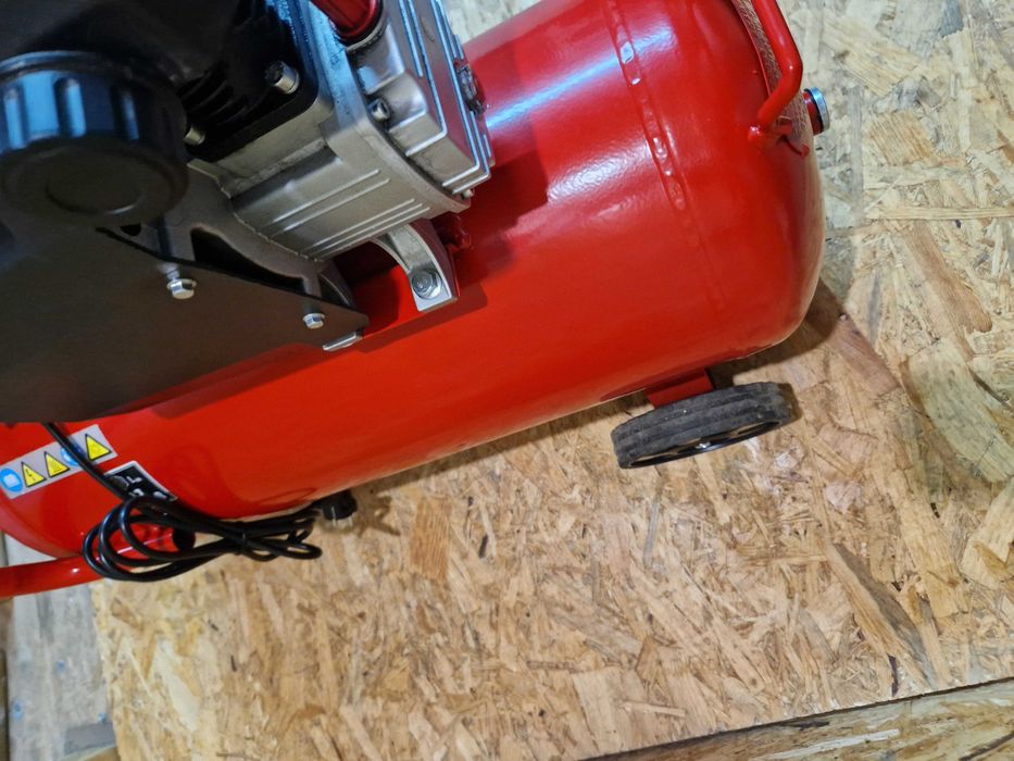 KOMPRESOR Einhell Olejowy TC-AC 190/50/8