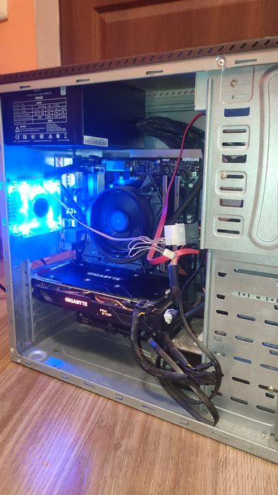 Продам игровой компьютер "Ryzen 5 2600+RX580 8GB"