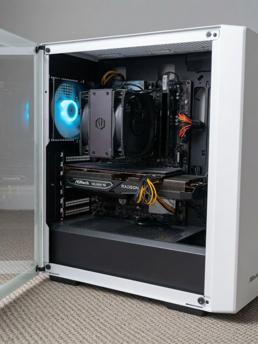 Sprzedam zadbany biały PC gamingowy (Rx 6750 XT)