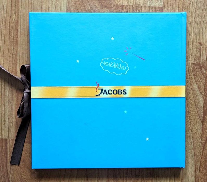 Przepisy na kawę mrożoną, książka Jacobs „Wyczaruj kawowe orzeźwienie"