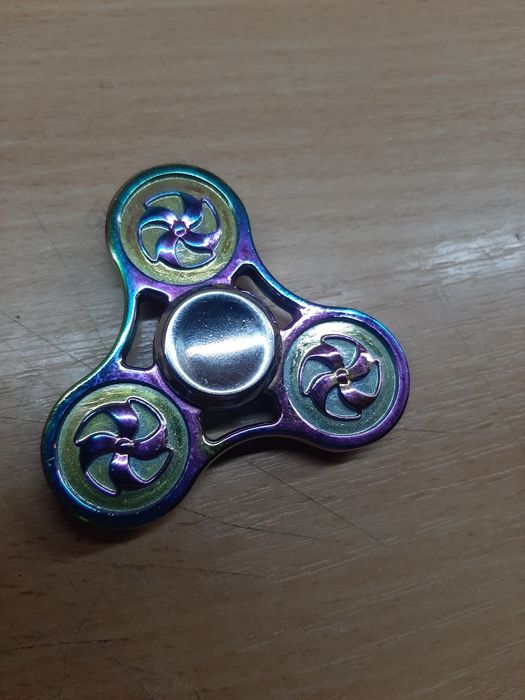 Спинеры ексклюзив