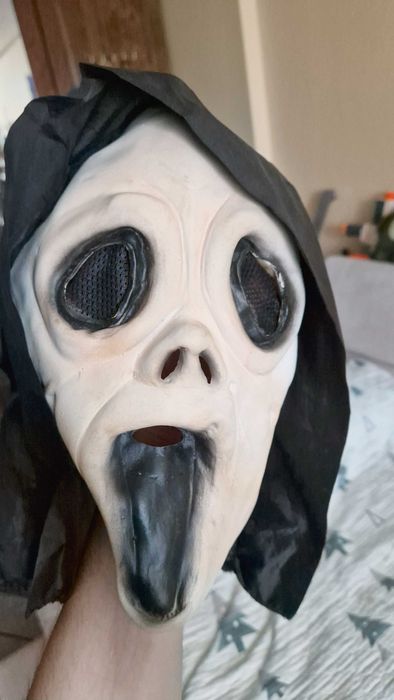 Маска Ґостфейса з фільму "Дуже Страшне Кіно" латексна