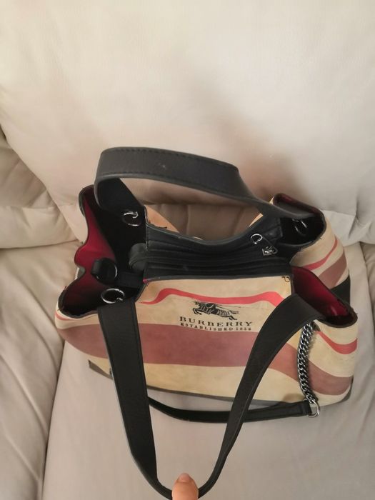 Сумка"BURBERRY" нова.