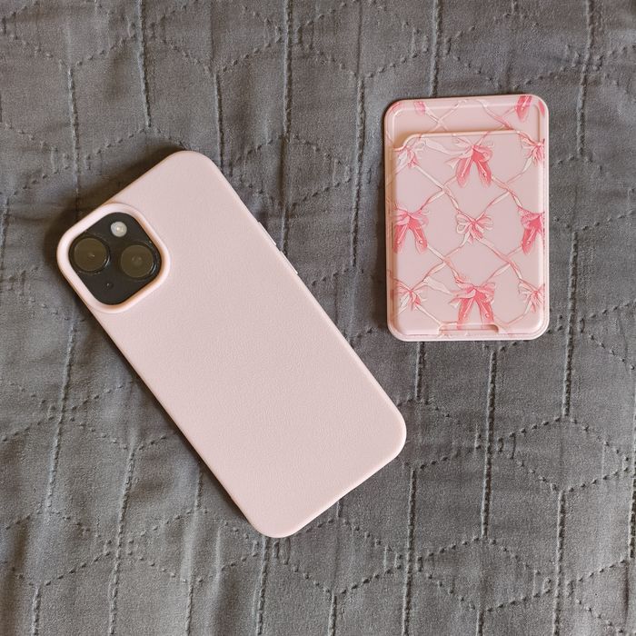 Чехол iPhone 15 с кошельком розовый