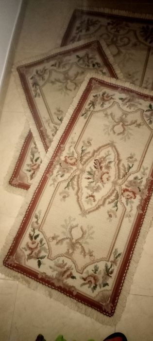 Terno de Tapetes de Arraiolos NOVOS nunca usados