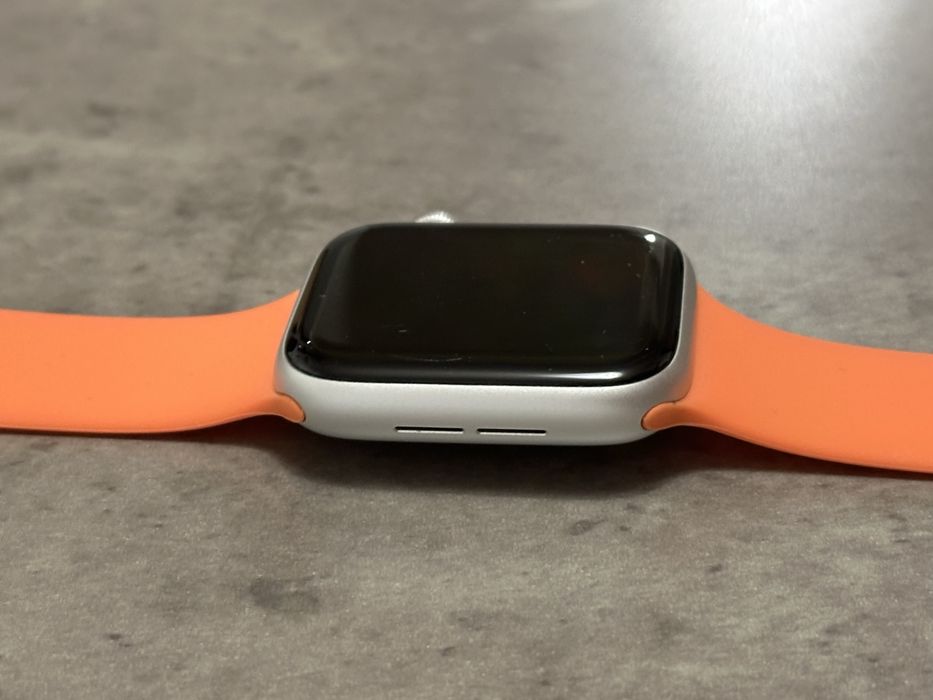 Apple watch SE 1 44mm LTE