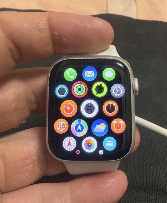 Apple Watch Series 8 GPS 45 mm