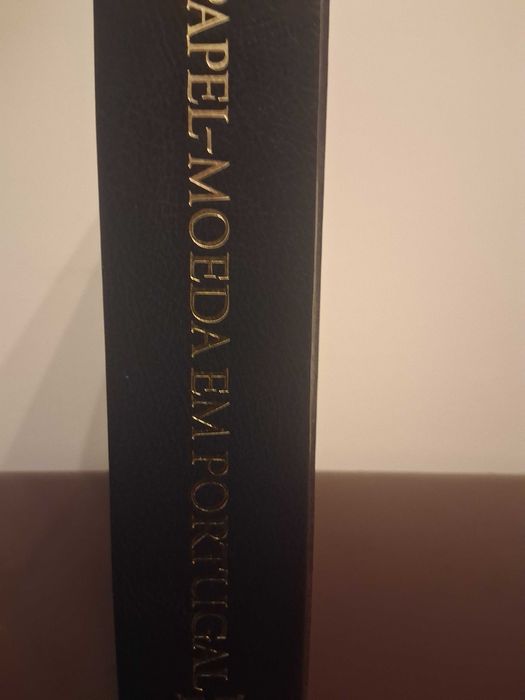 Livro O Papel-Moeda em Portugal (Banco de Portugal)