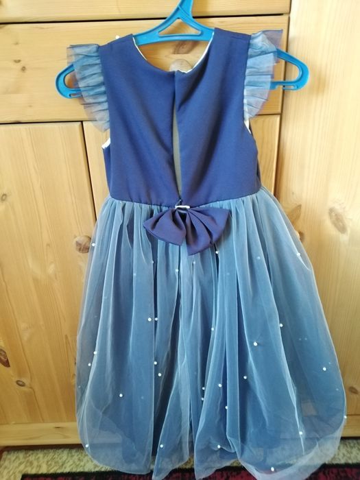 Святкове плаття 128р