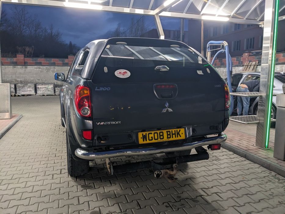 Міцубісі л200 пікап для зсу