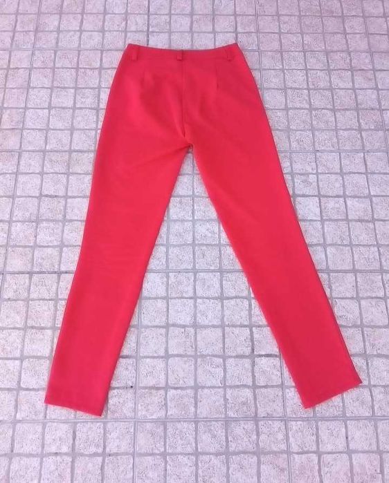 Calças Vermelhas clássicas Novas