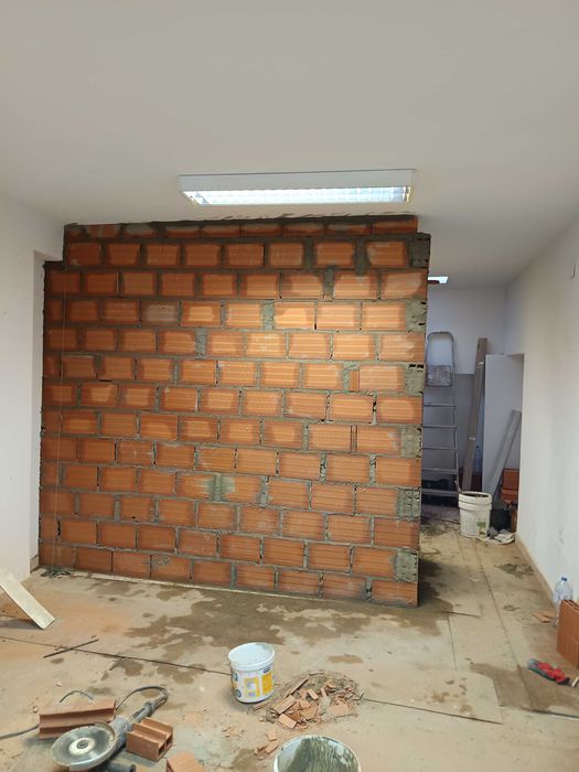 Serviços pedreiro, Pladur, cerâmica e pintura