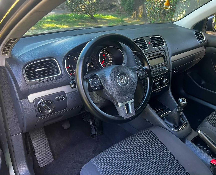 Volkswagen Golf VI 1.6 TDI Confortline (1 Registo) - Excelente Estado Geral