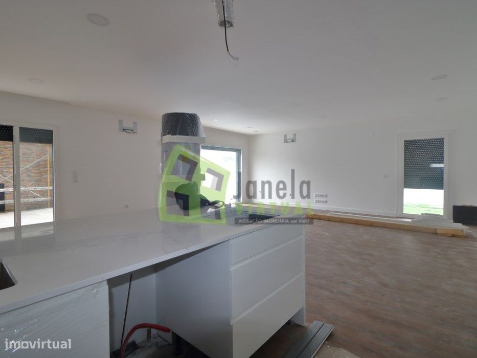 Moradia Isolada Térrea T3 com Piscina - Azeitão
