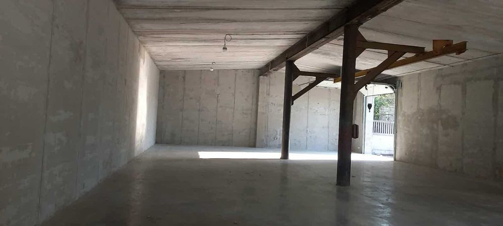 Сдам Склад 465кв.м  Офисное здание 426 кв.м  в Гостомеле , Длительно!