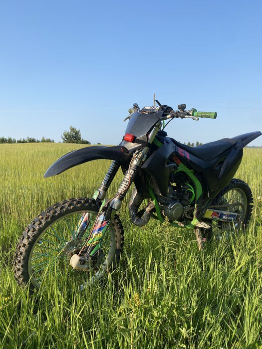 Продам Kawasaki kx 125 . 2Т