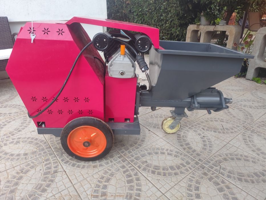 Máquina reboco argamassa/cimento 220V