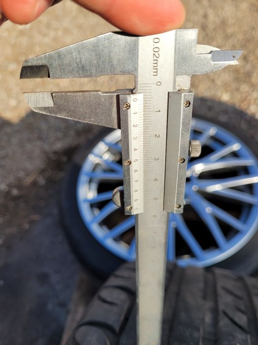 Opony letnie 235 40 r19