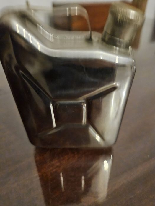 Garrafa de bolso muito antiga