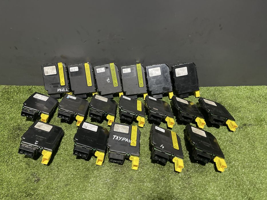 Підрульовий блок перемикачів Гольф 5 6 подрулевой Touran Passat Skoda