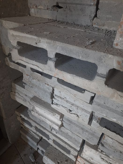 Піноблок (не використовував) і керамзитоблок, шлакоблок із міжкімнатних перегородок з Варшавський 2